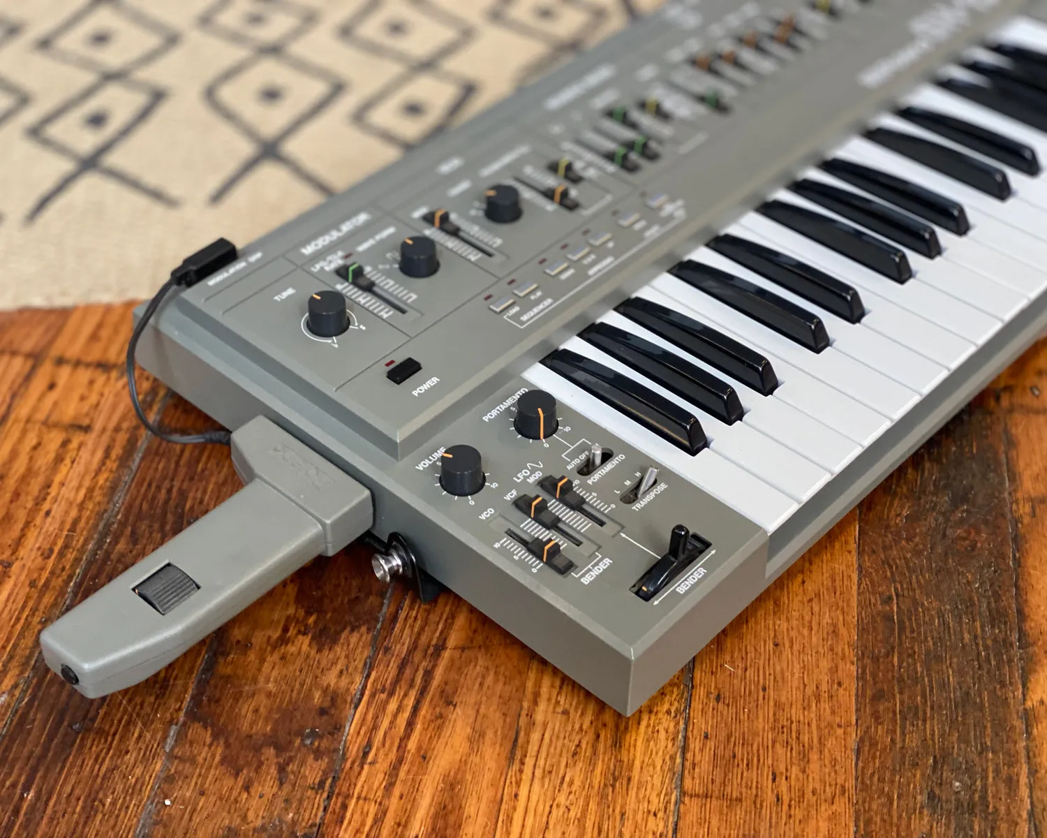 1982 Roland SH-101 - Grey w/ Mod Grip & Original Manual