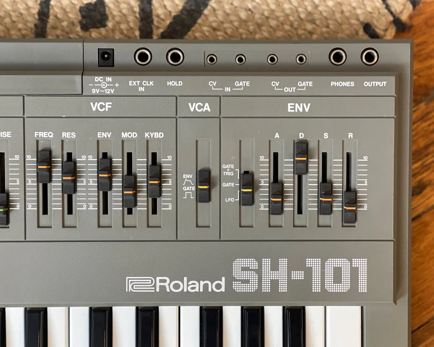 1982 Roland SH-101 - Grey w/ Mod Grip & Original Manual