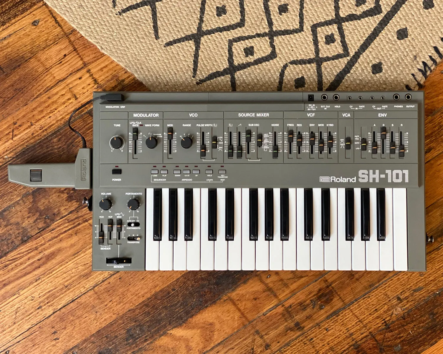1982 Roland SH-101 - Grey w/ Mod Grip & Original Manual