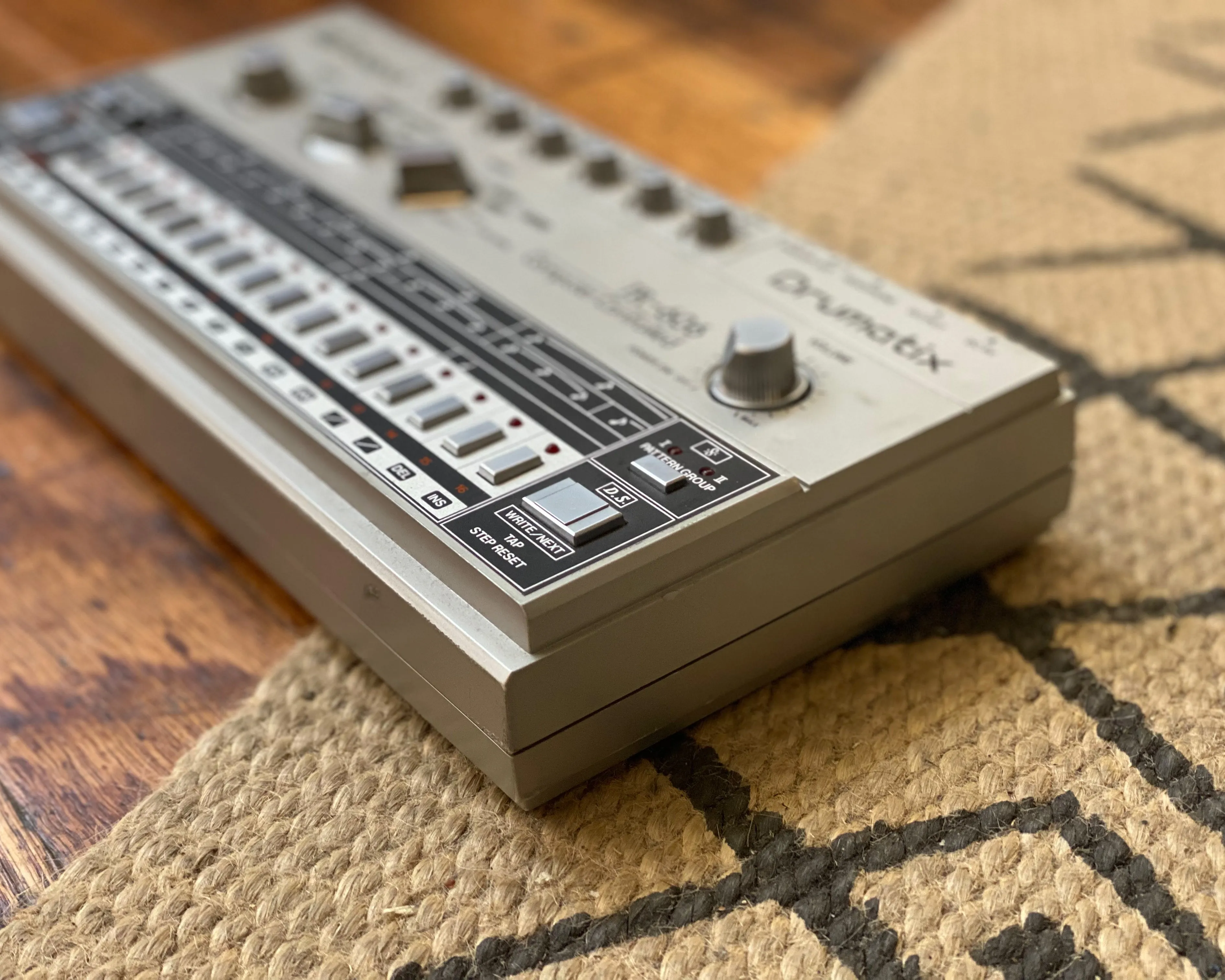 1982 Roland TR-606 Drumatix w/ OG Carry Bag