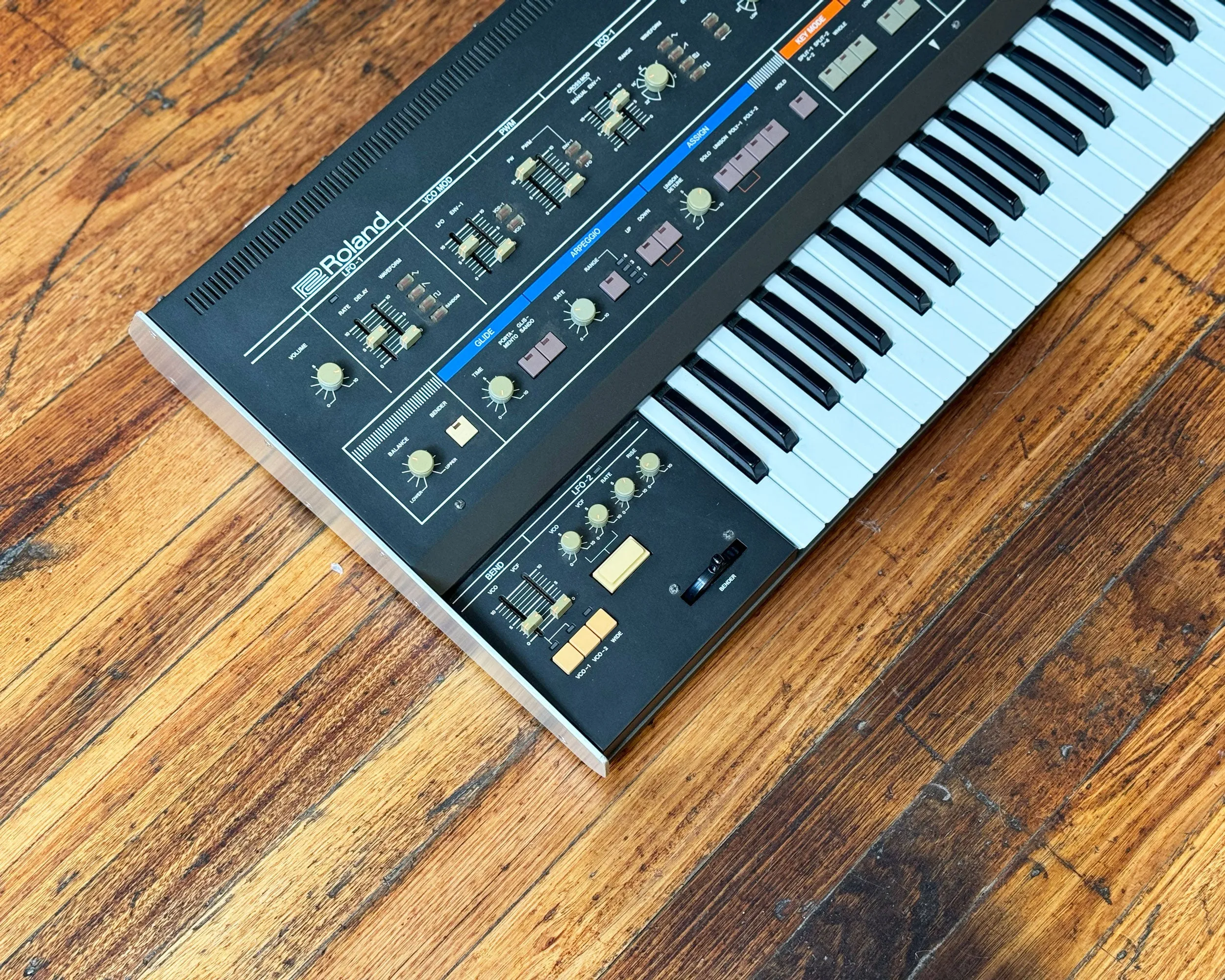 1983 Roland Jupiter 6 Polyphonic Analogue Synthesizer with EPS Flight Case - Serviced