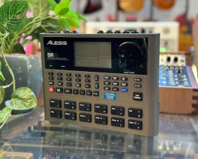 Alesis SR18 Drum Machine