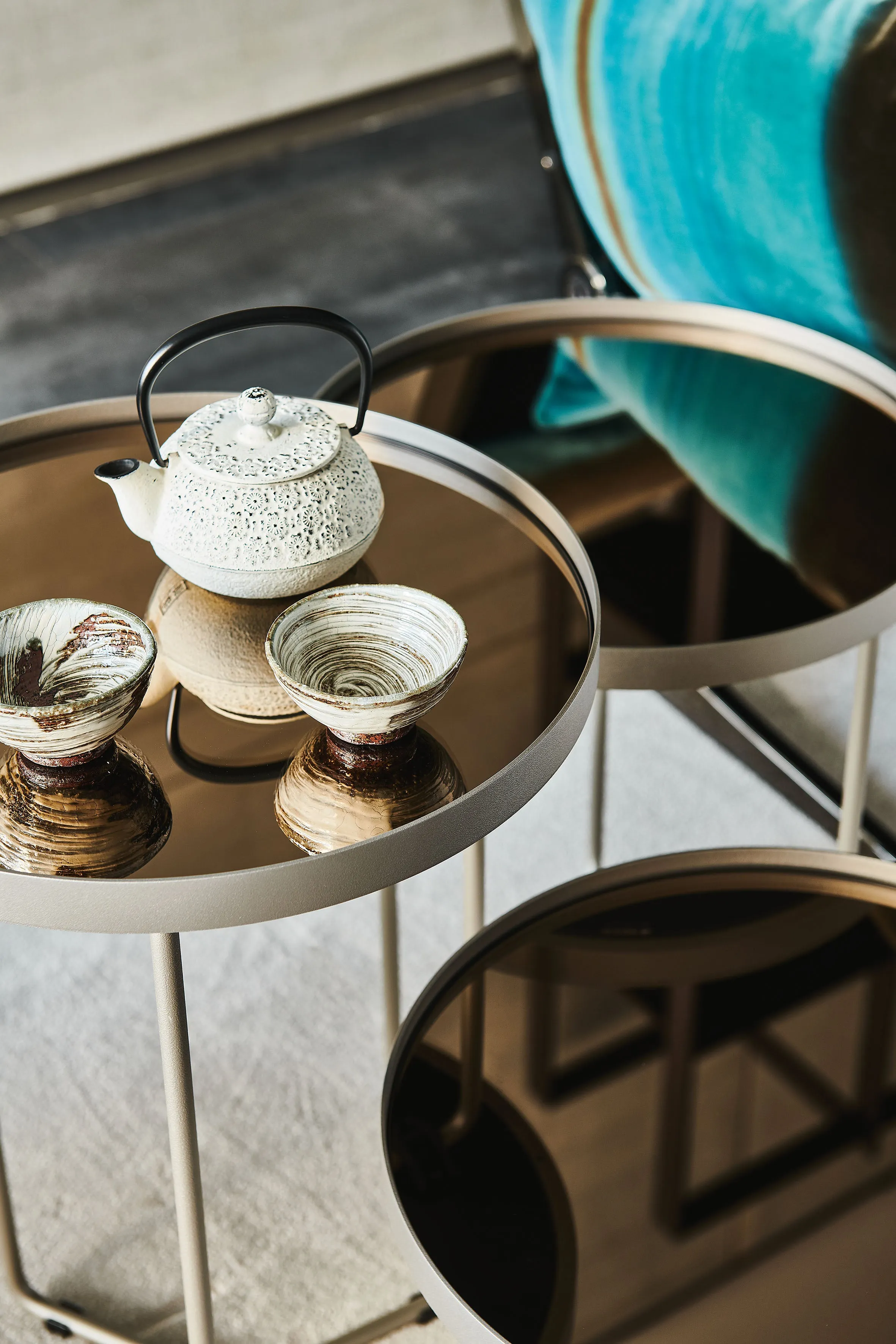 BILLY Coffee Table