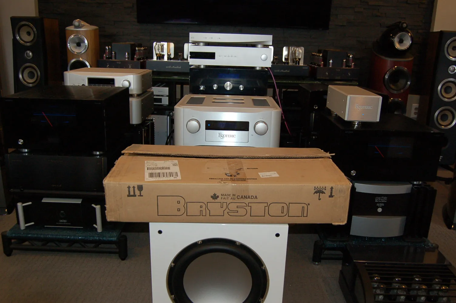 Bryston BDP-1  17" Black 120 volt