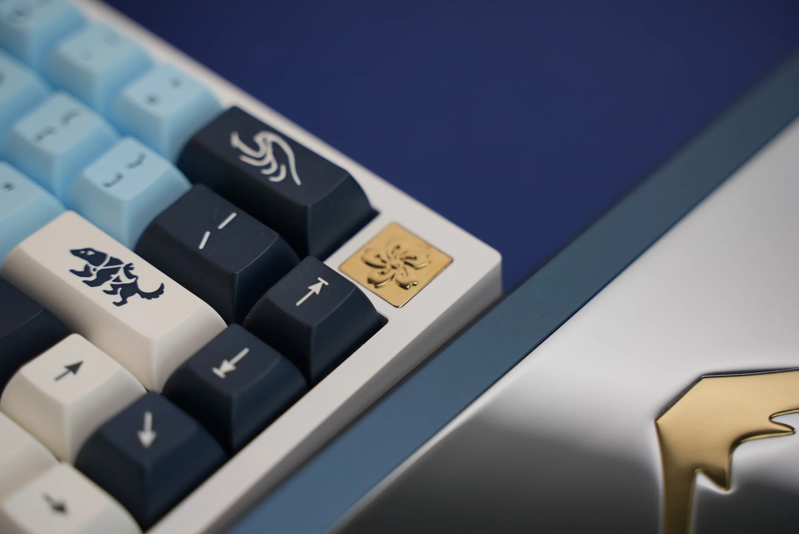 Fuji 65v2 Swirl Keyboard - Mizu Wave