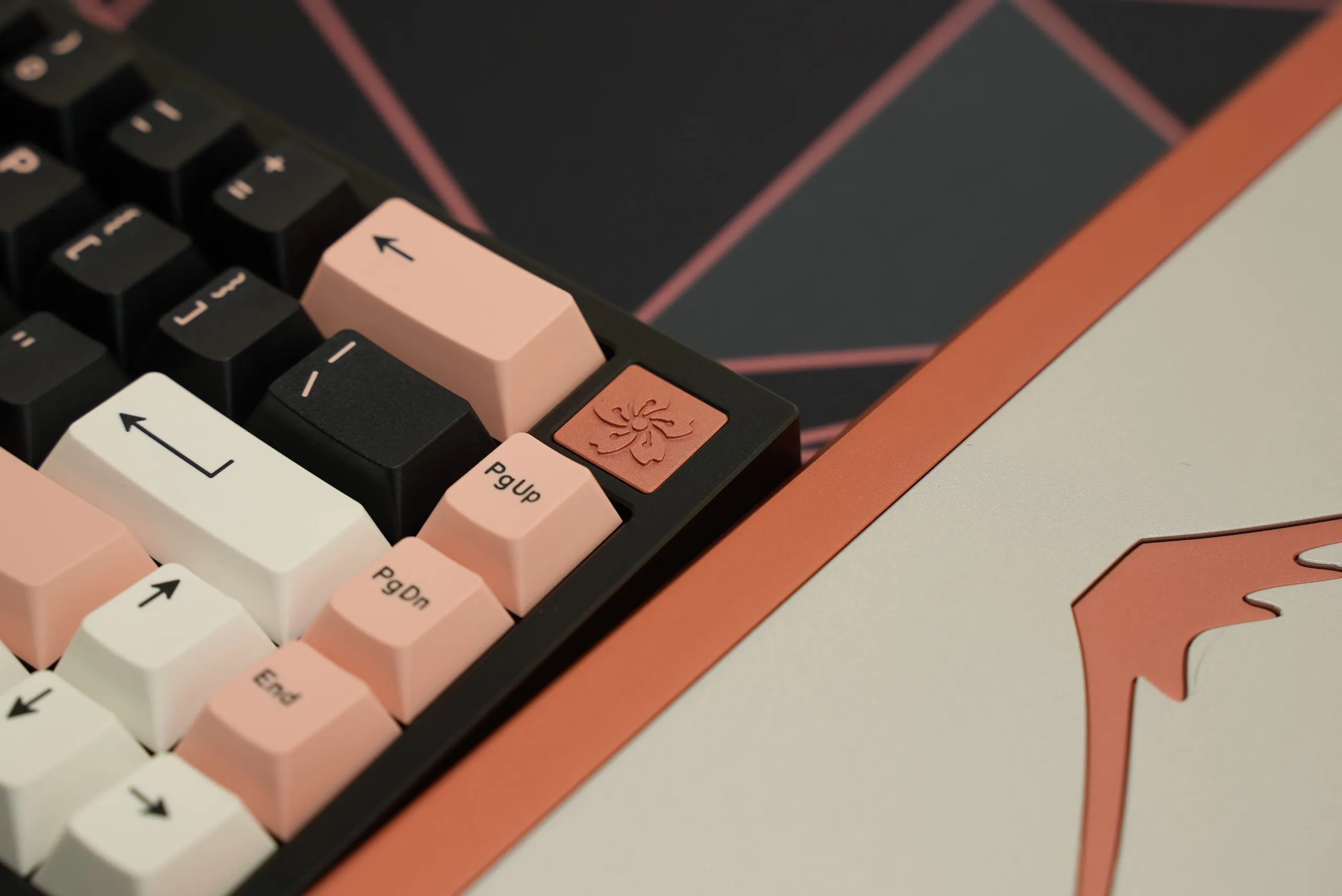 Fuji 65v2 Swirl Keyboard - PINKBLACK