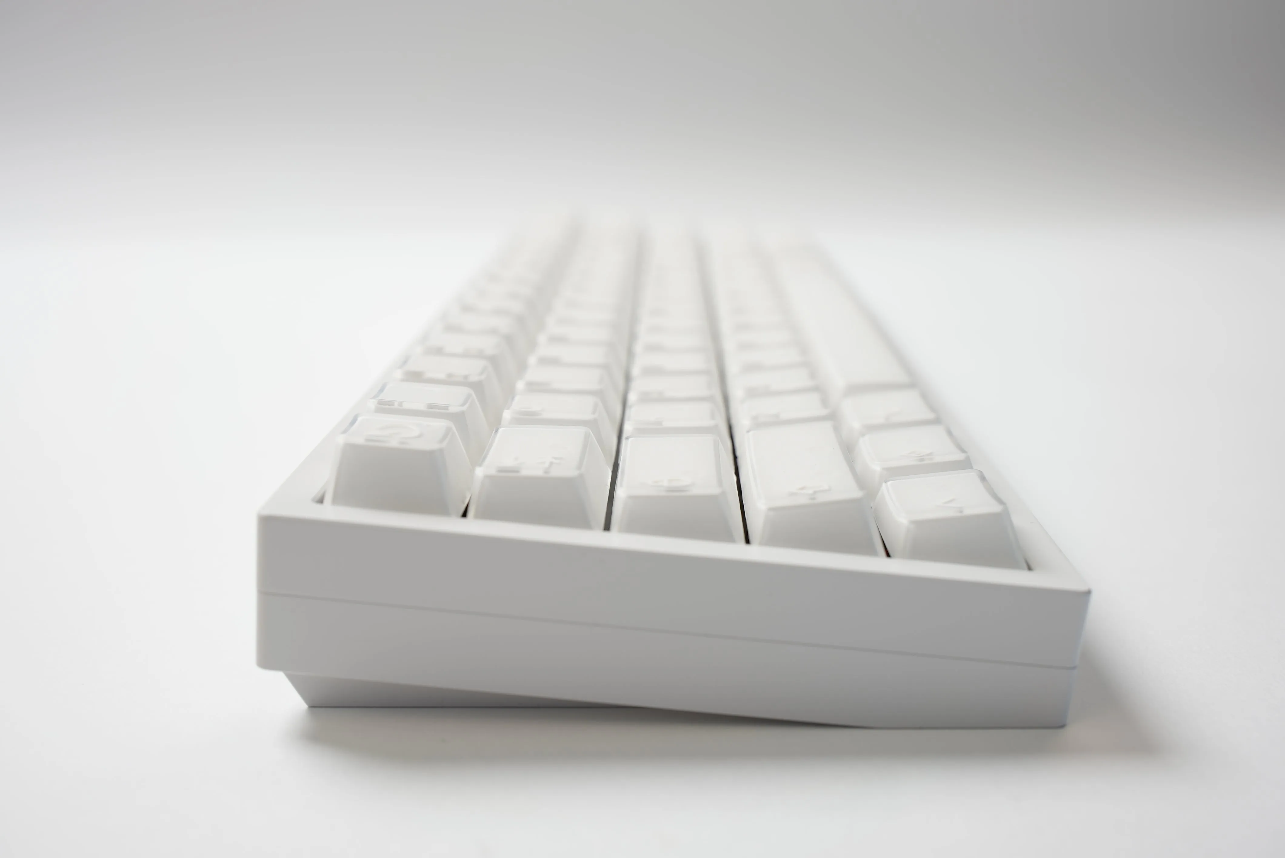 Fuji 65v2 Swirl Keyboard - Snow White