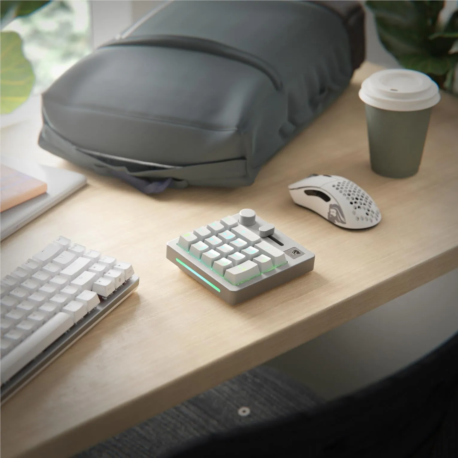 Glorious Numpad Prebuilt (White Slate)