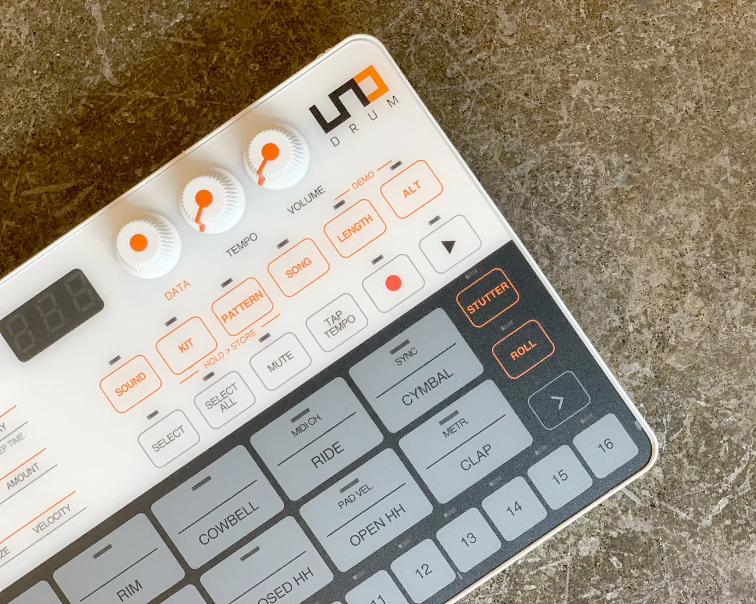 IK Multimedia UNO Drum