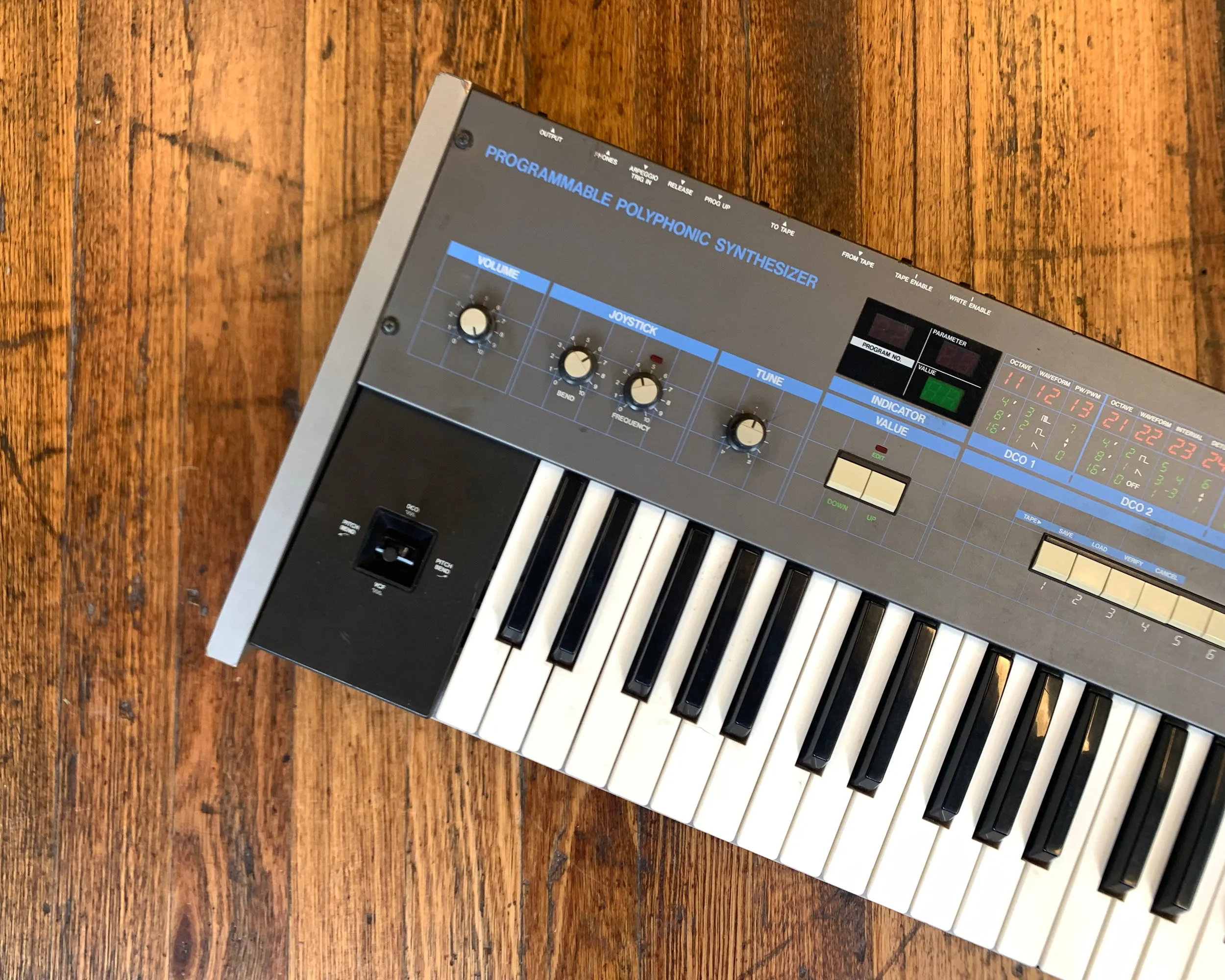 Korg Poly 61