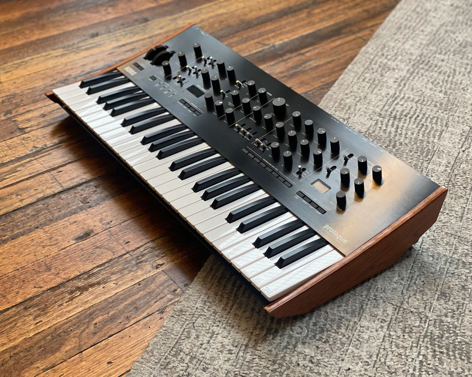 KORG Prologue 8 Polyphonic Analogue Synthesizer