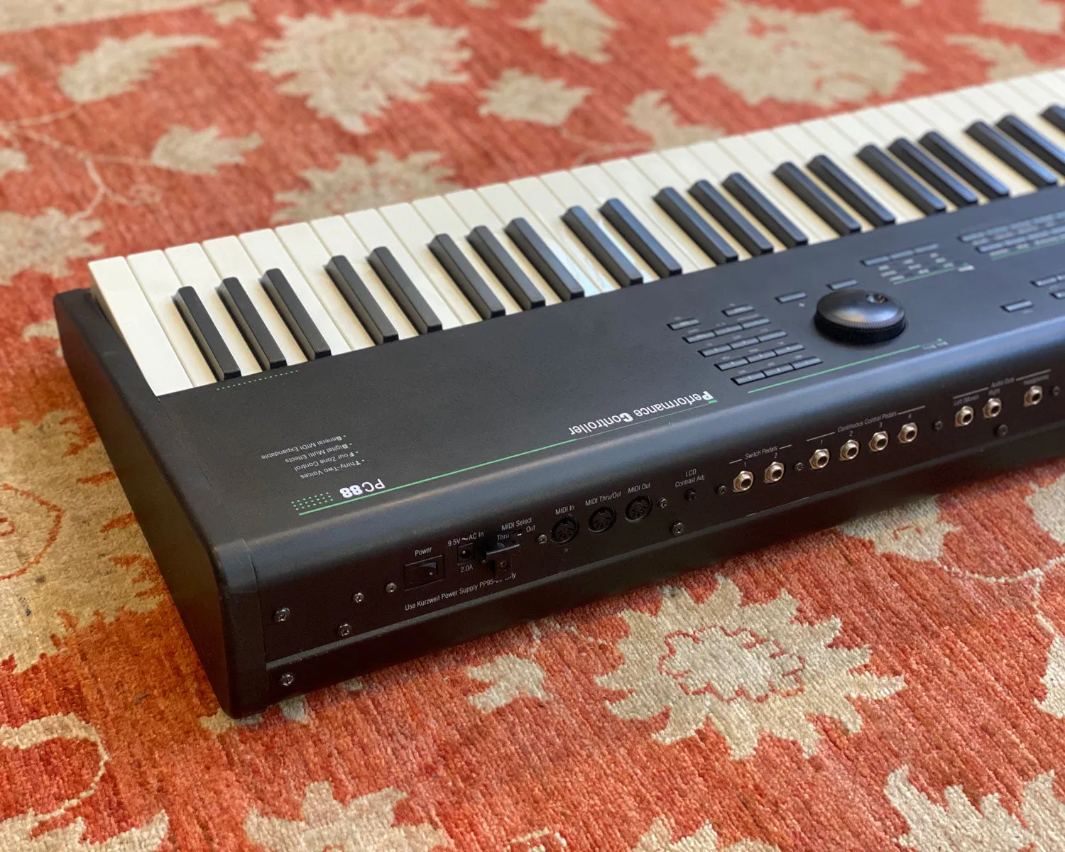 Kurzweil PC-88 64-Voice Performance Controller and Synthesizer