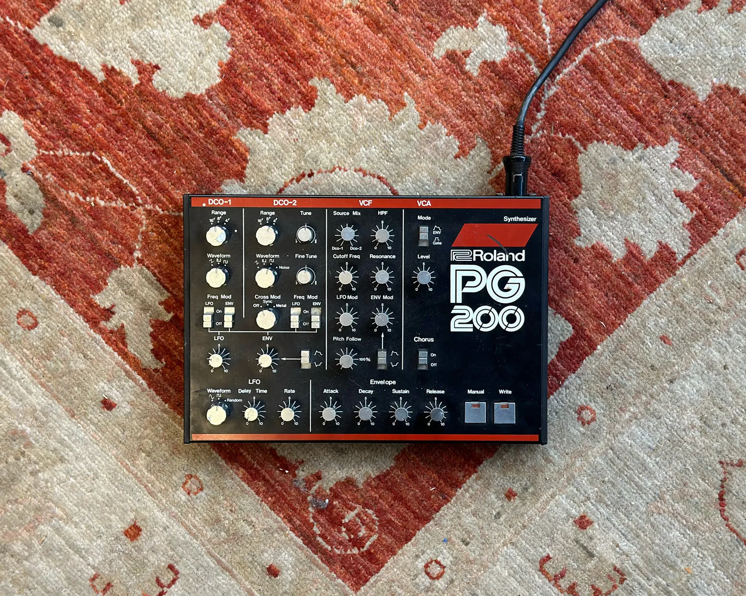 Roland JX-3P Polyphonic Analogue Synthesizer with PG-200 w/ Series Circuits MIDI Upgrade